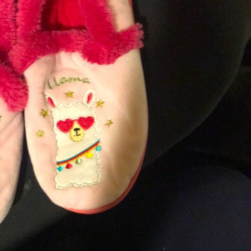 No drama lama girls slippers